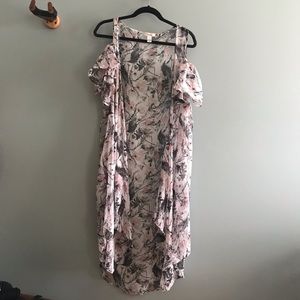 Pink & Grey Floral Kimono w/ Shoulder Cutouts!